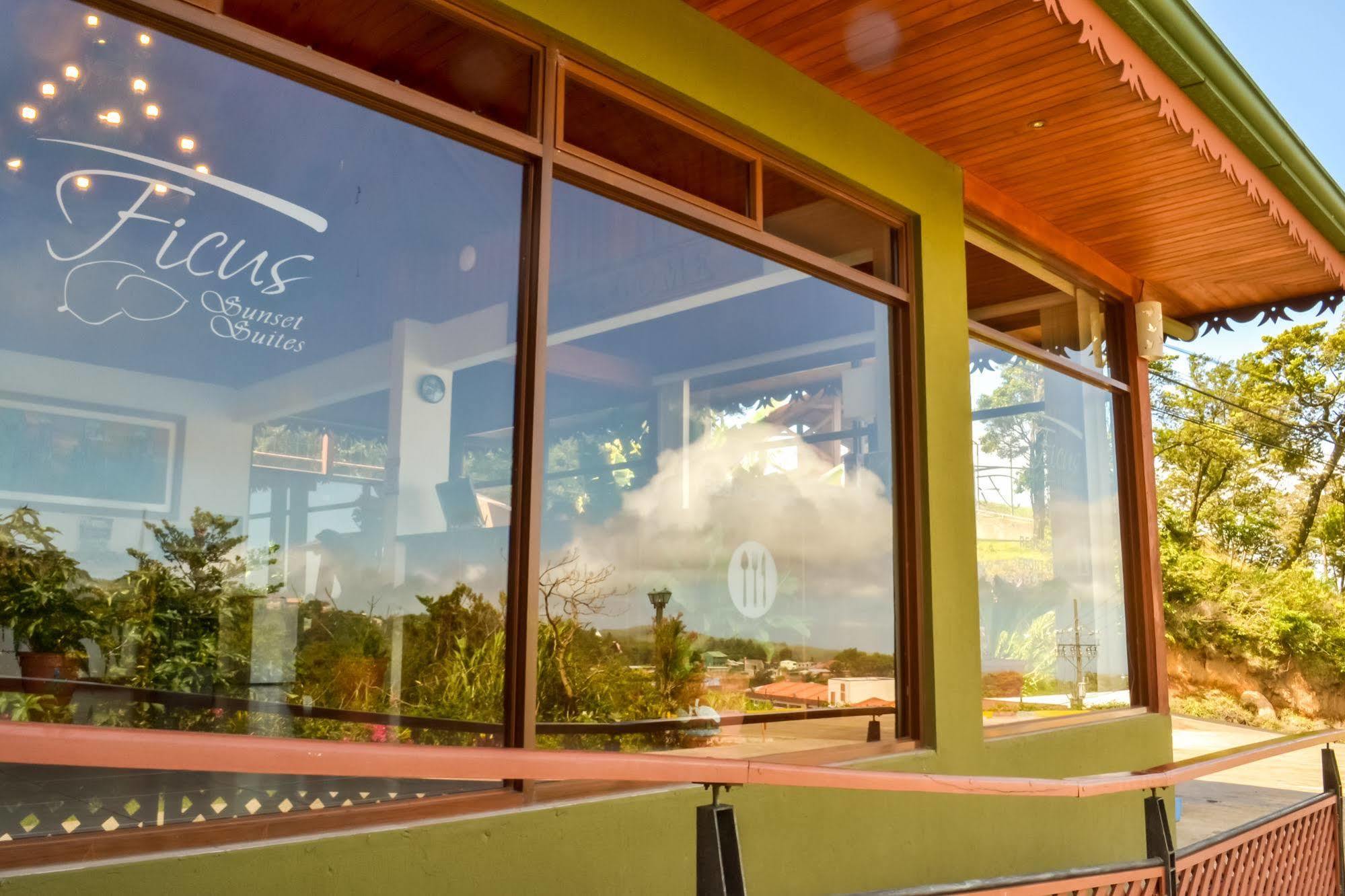 Ficus Lodge Monteverde ภายนอก รูปภาพ