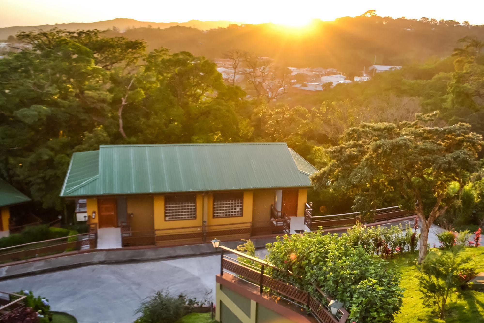 Ficus Lodge Monteverde ภายนอก รูปภาพ