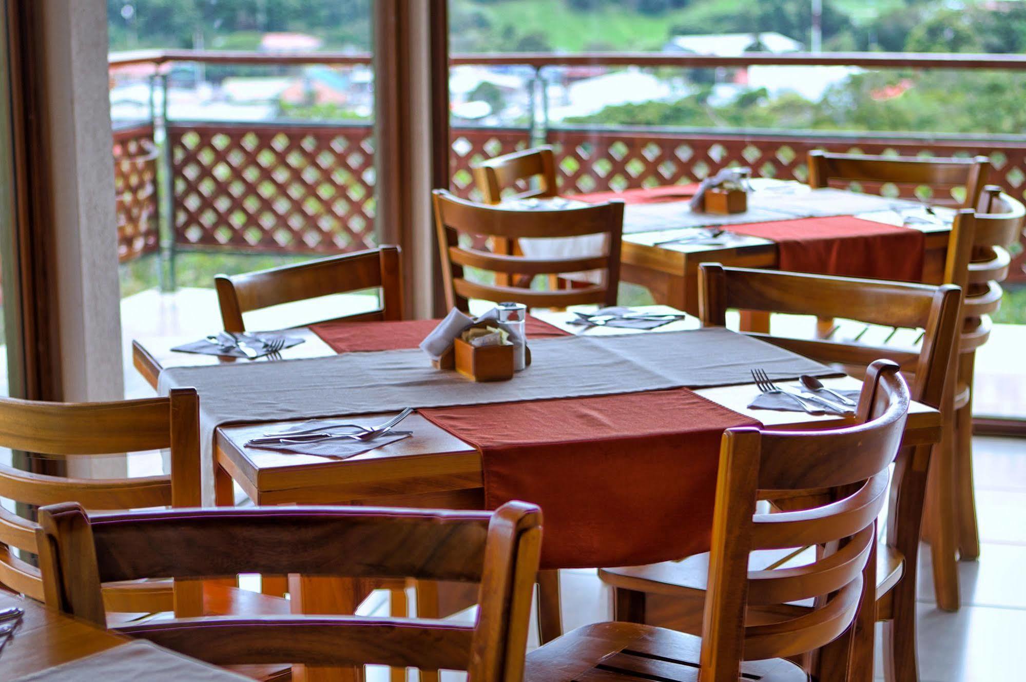 Ficus Lodge Monteverde ภายนอก รูปภาพ