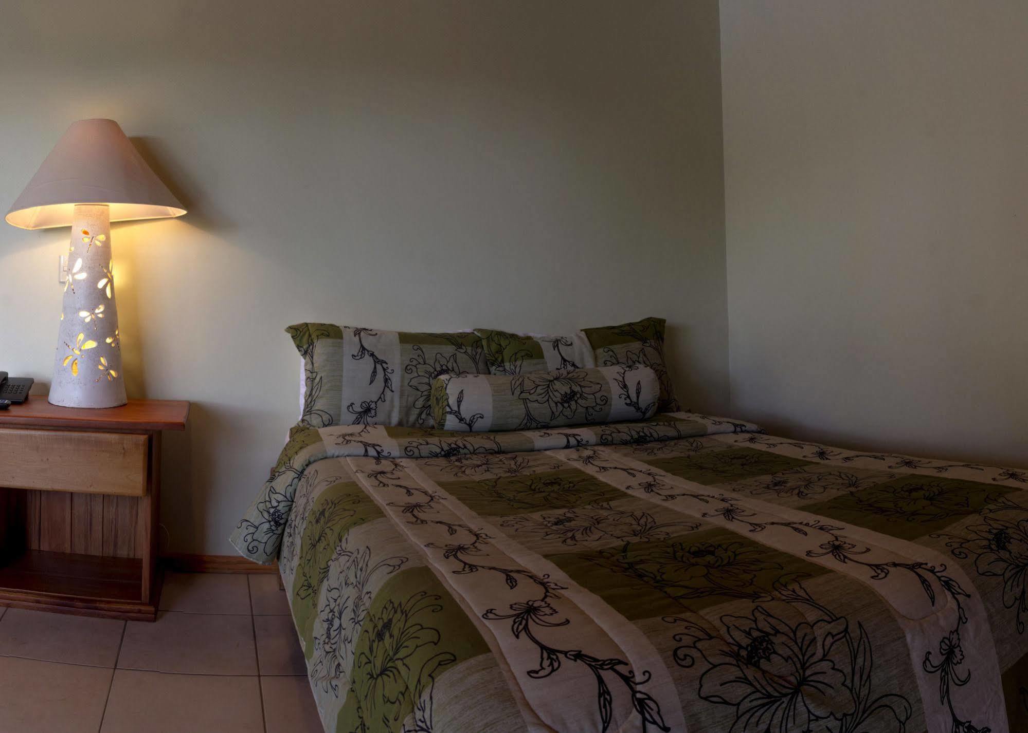 Ficus Lodge Monteverde ภายนอก รูปภาพ